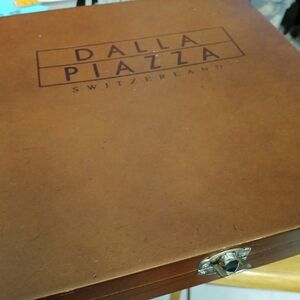 Wine set. Dalla. piazza